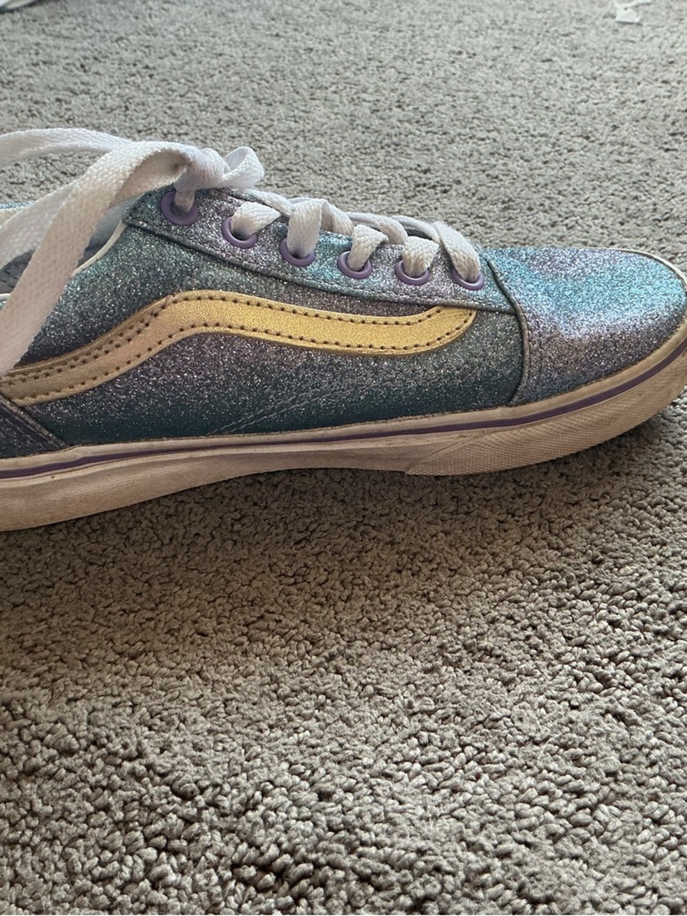 Vans Kids Glitter Low-Top Sneaker in Iridescent Blue and Cream